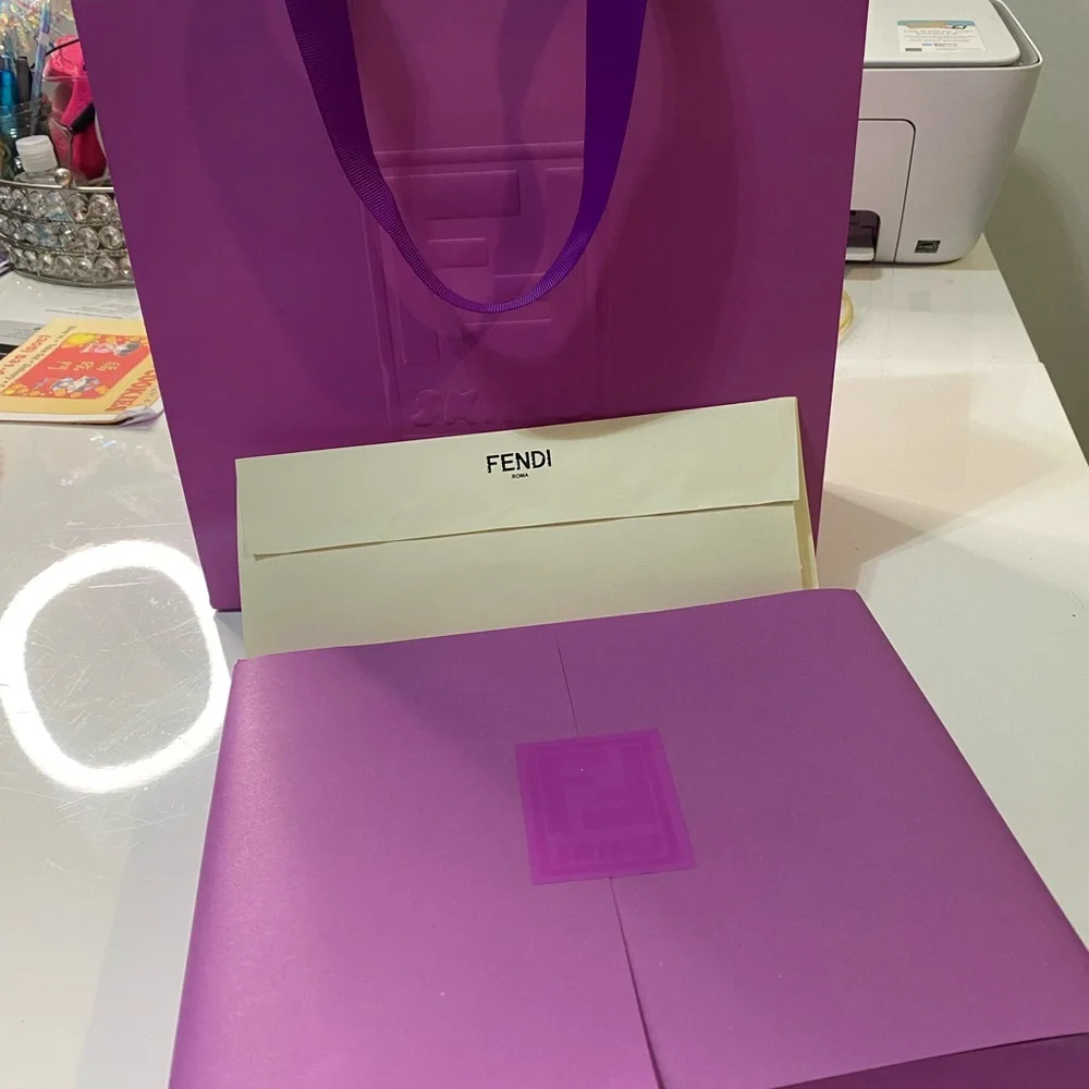 Fendi x Skims skimpy scoop bra - Picture 2 of 5